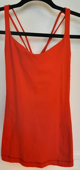 Lululemon red tank Sz 2